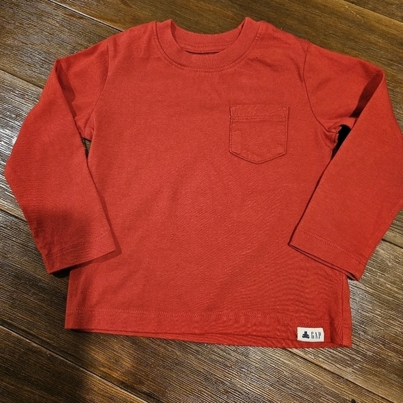 CLEARANCE! GAP KID'S RED SOFT KNIT LONG SLEEVED T-SHIRT SIZE 2T - Picture 6 of 7